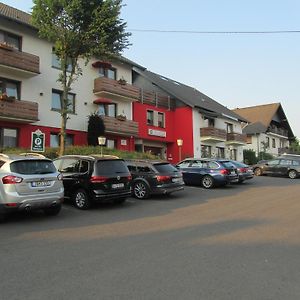 Hotel Zur Burg Nuerburg